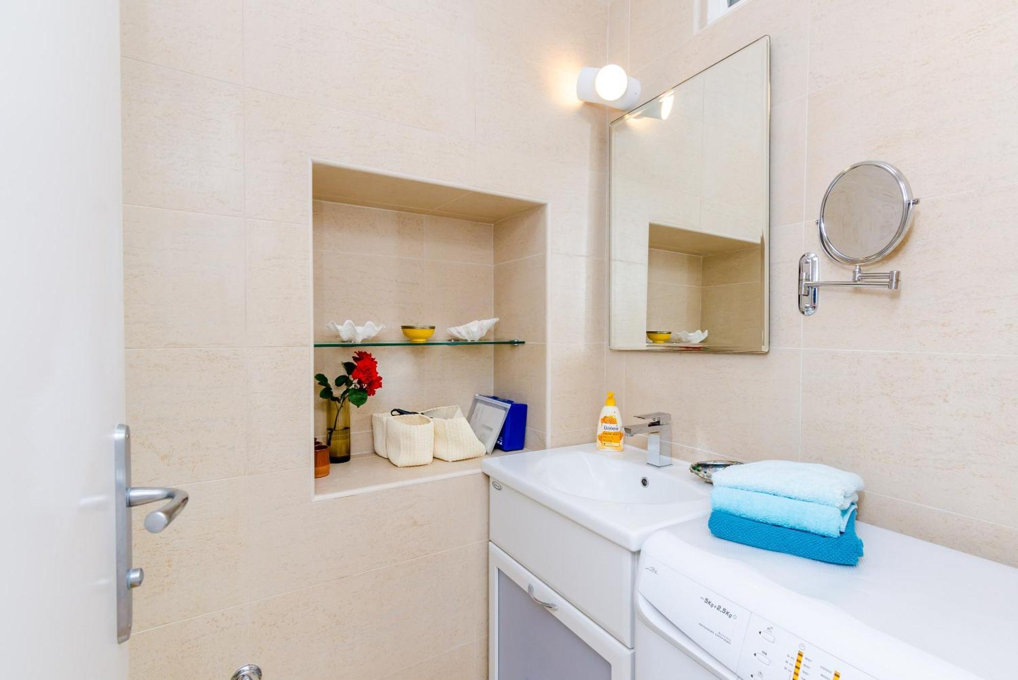 Domino 18 Apartman